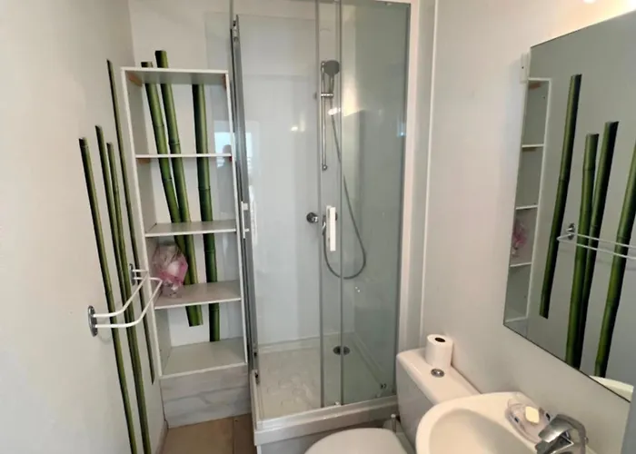 Willa Secanto Belle Individuelle Avec Grand Jardin Rochelongue Cap D'agde Agde