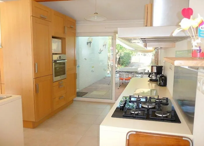 Secanto Belle Individuelle Avec Grand Jardin Rochelongue Cap D'agde Willa Agde