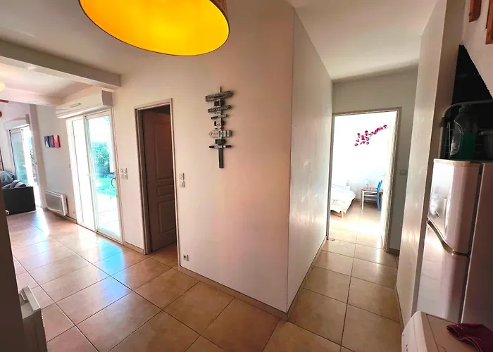 Secanto Belle Individuelle Avec Grand Jardin Rochelongue Cap D'agde * Agde