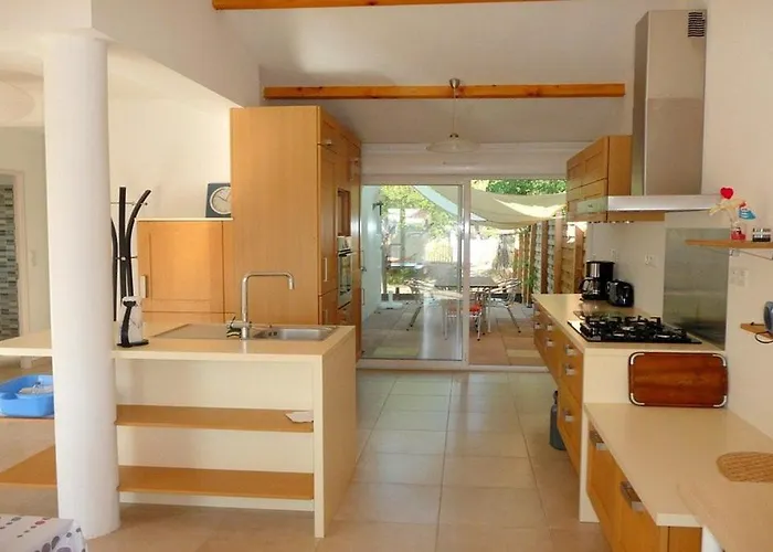 Vila Secanto Belle Individuelle Avec Grand Jardin Rochelongue Cap D'agde Agde